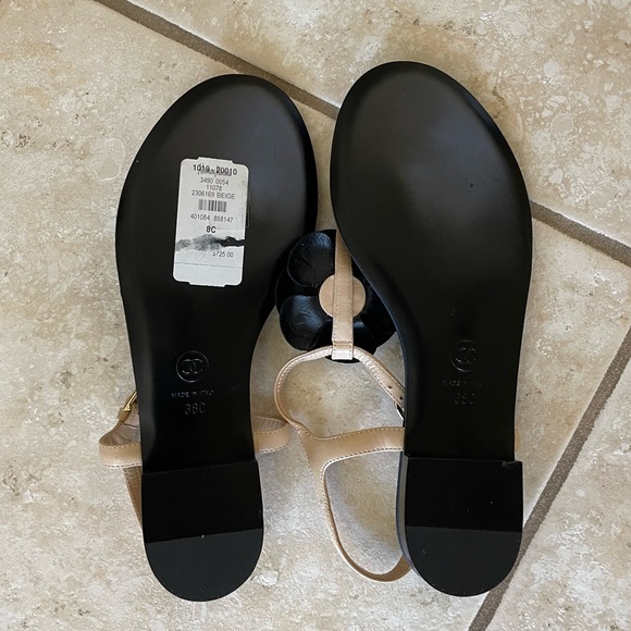 Chanel black beige camellia T-strap sandals 38C - Picture 3 of 8